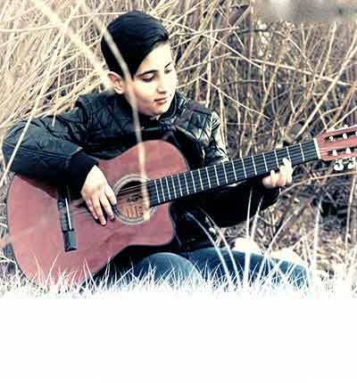 صالح جعفرزاده ای یار لبخند تو چه دیوانه کنندست